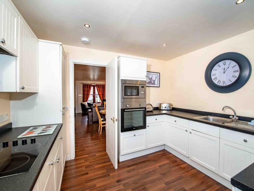 Kitchen | The Osprey - Silverglades Holiday Homes, Aviemore
