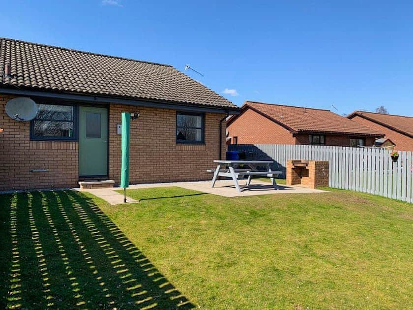 Garden | Dalmore - Silverglades Holiday Homes, Aviemore