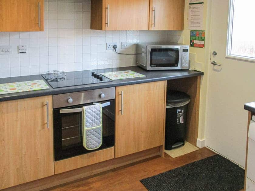 Kitchen | Birchdale Cottage - Silverglades Holiday Homes, Aviemore