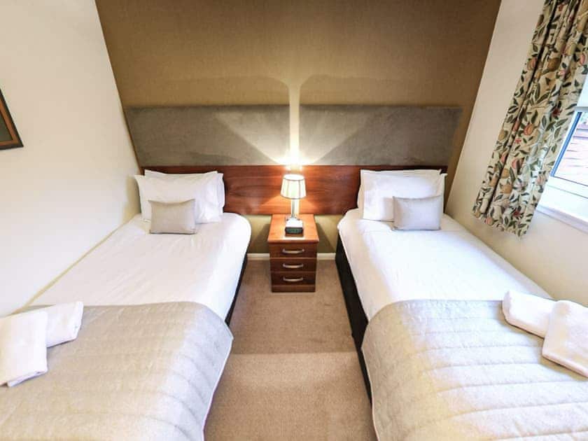Twin bedroom | Birchdale Cottage - Silverglades Holiday Homes, Aviemore