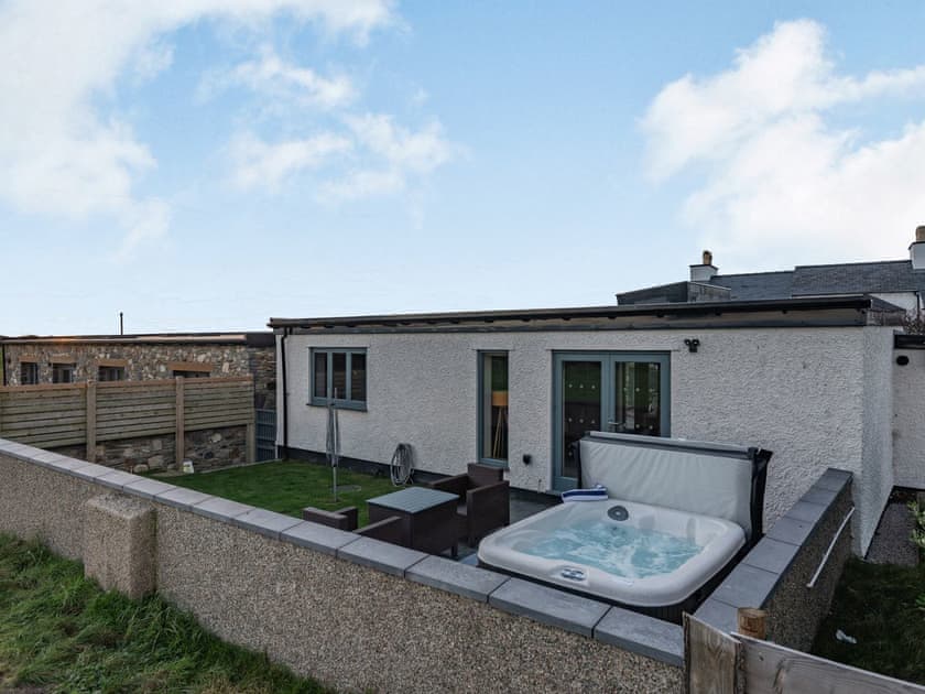 Exterior | Ty Cwtch - Anglesey Seaviews, Penrhos Feilw, near Trearddur Bay
