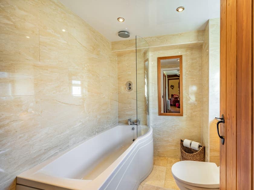 Bathroom | Cowslip Cottage, Felton