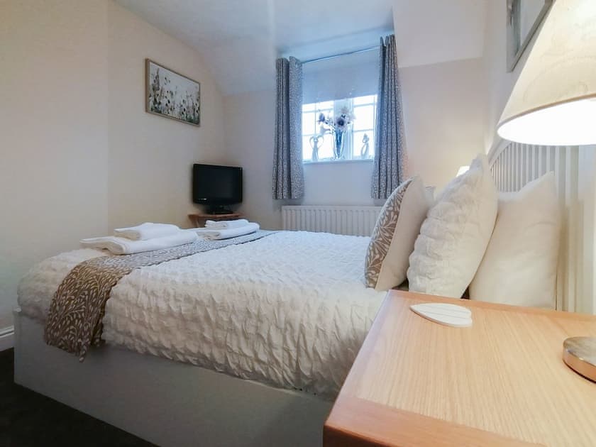 Double bedroom | Acer Cottage, Tideswell