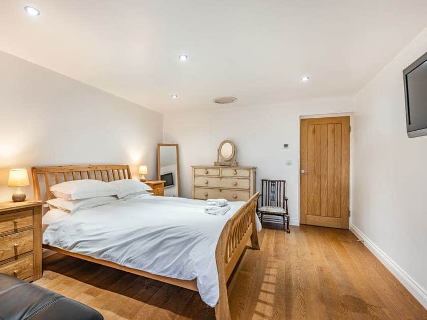 Double bedroom | Stack View Cottage - Anglesey Seaviews, Penrhos Feilw, near Trearddur Bay