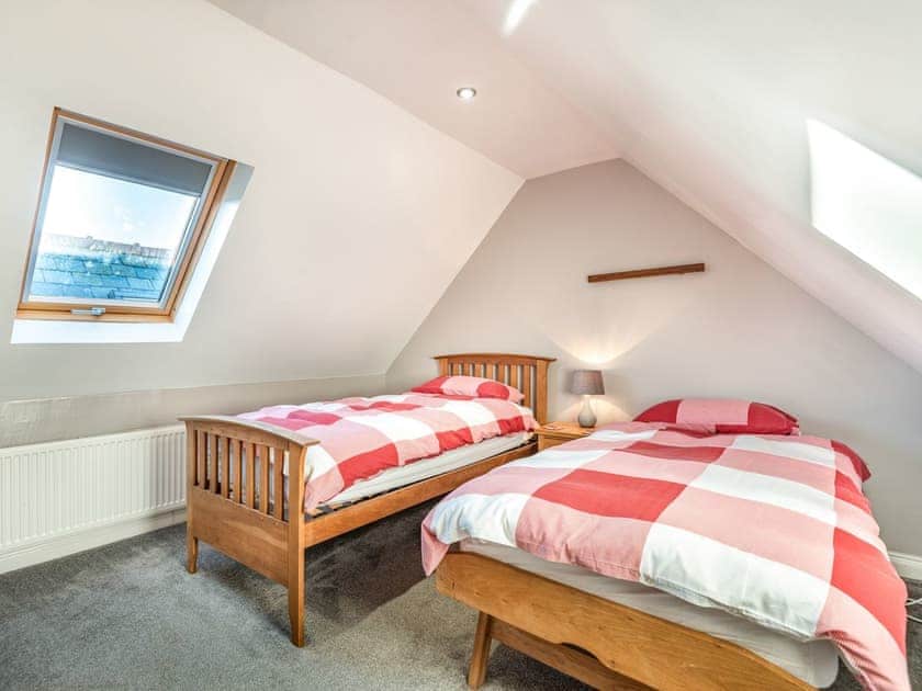 Twin bedroom | Stack View Cottage - Anglesey Seaviews, Penrhos Feilw, near Trearddur Bay