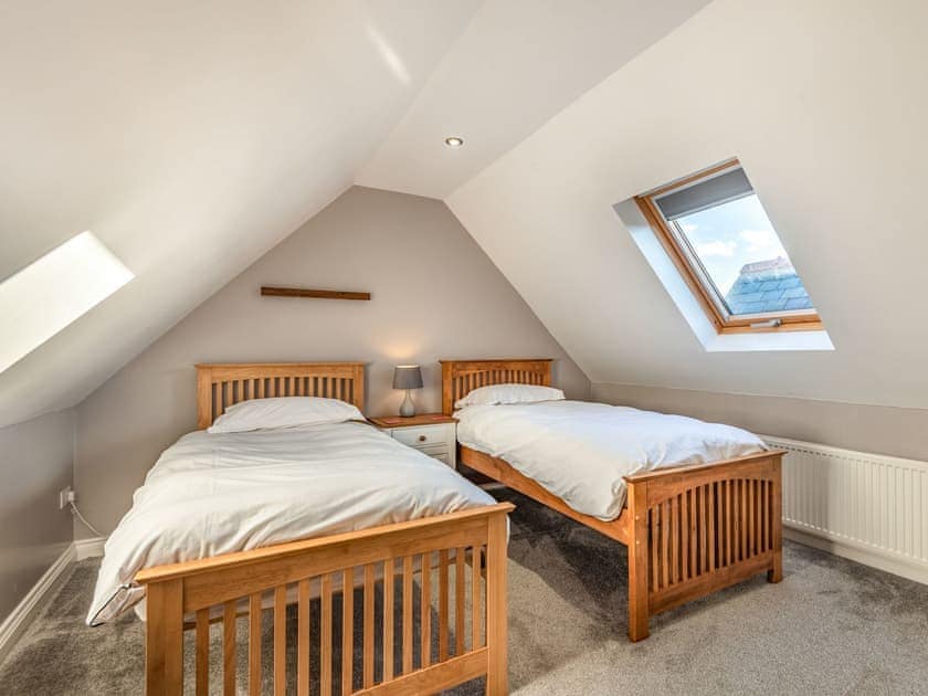 Twin bedroom | Stack View Cottage - Anglesey Seaviews, Penrhos Feilw, near Trearddur Bay