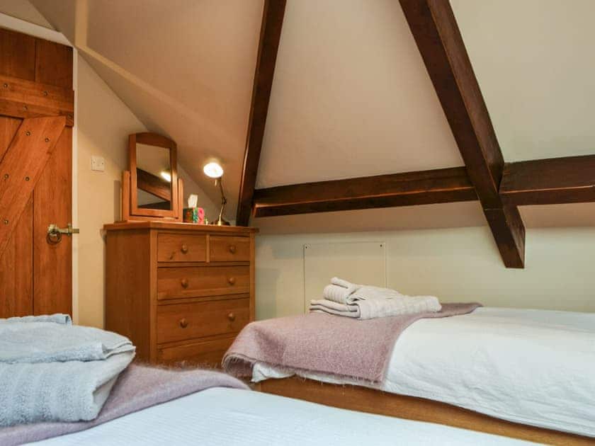 Twin bedroom | Over Brandelhow, Keswick