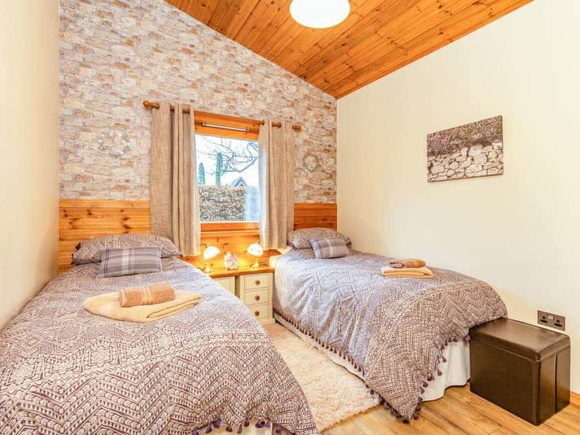 Twin bedroom | Burnside Lodge, Torlundy, near Fort William