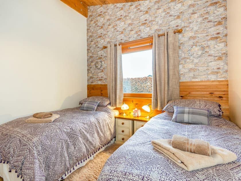Twin bedroom | Burnside Lodge, Torlundy, near Fort William