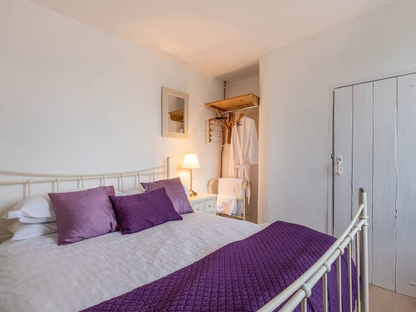 Double bedroom | Sheepwash Square House, Sheepwash, near Beaworthy