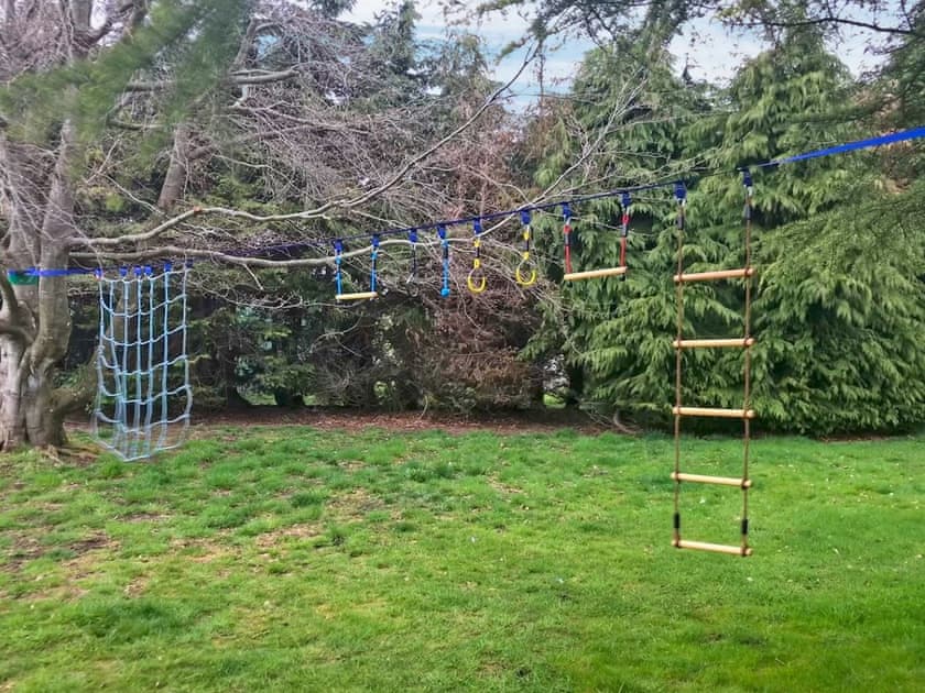 Garden and grounds | Wester Auchleuchrie, Memus, near Kirriemuir