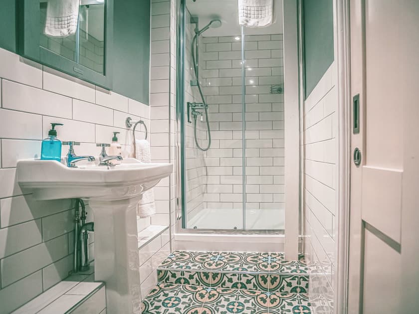 Bathroom | Apartment C - 63 Chester Rows , Chester