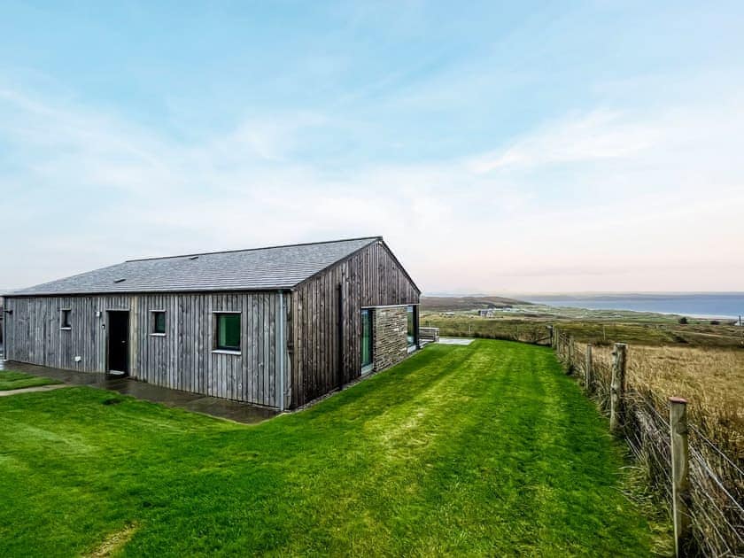 Exterior | Clarsach, Big Sand