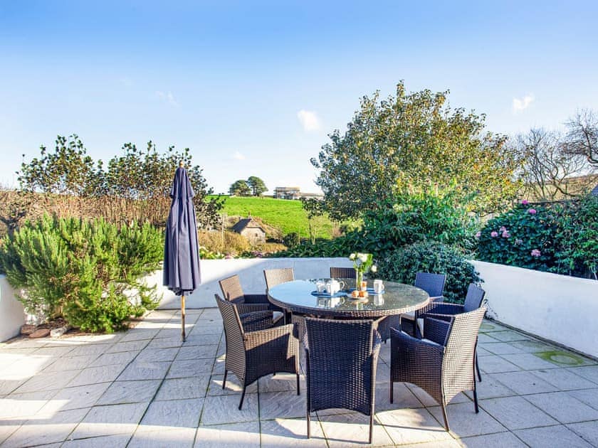 Sitting-out-area | The Linhay, Near Salcombe/Hope Cove
