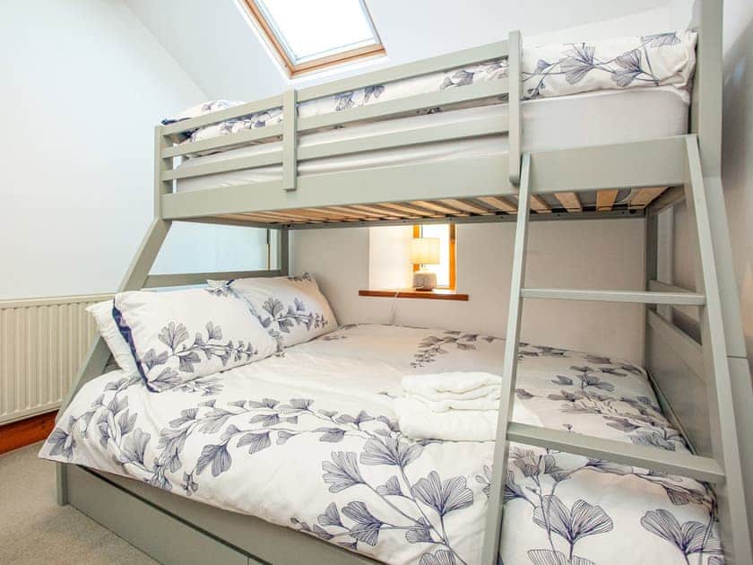Bunk bedroom | The Linhay, Near Salcombe/Hope Cove
