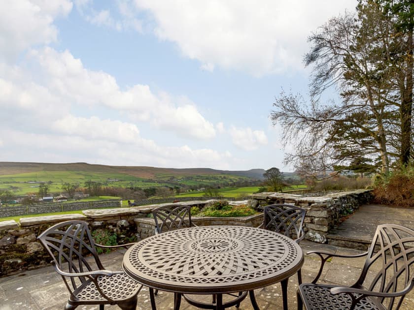 Sitting-out-area | Griff Head Cottage - Town Head, Melmerby, near Coverdale