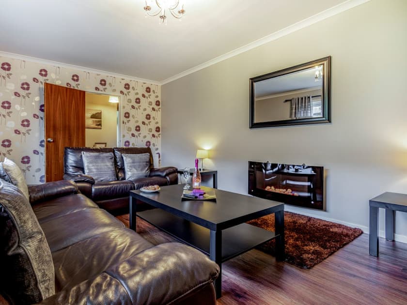 Living room | Cliff View - Clover Holidays, Perth