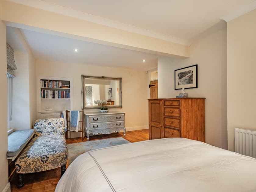 Double bedroom | Barjols Cottage - Mill Hill and Barjols Holidays, Lamington, near Biggar