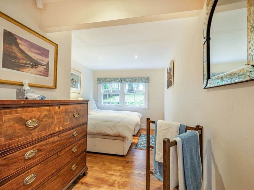 Twin bedroom | Barjols Cottage - Mill Hill and Barjols Holidays, Lamington, near Biggar