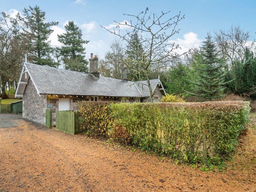 Exterior | Barjols Cottage - Mill Hill and Barjols Holidays, Lamington, near Biggar