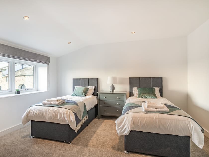 Twin bedroom | Hazelgrove Lodge Barn, Laneshawbridge