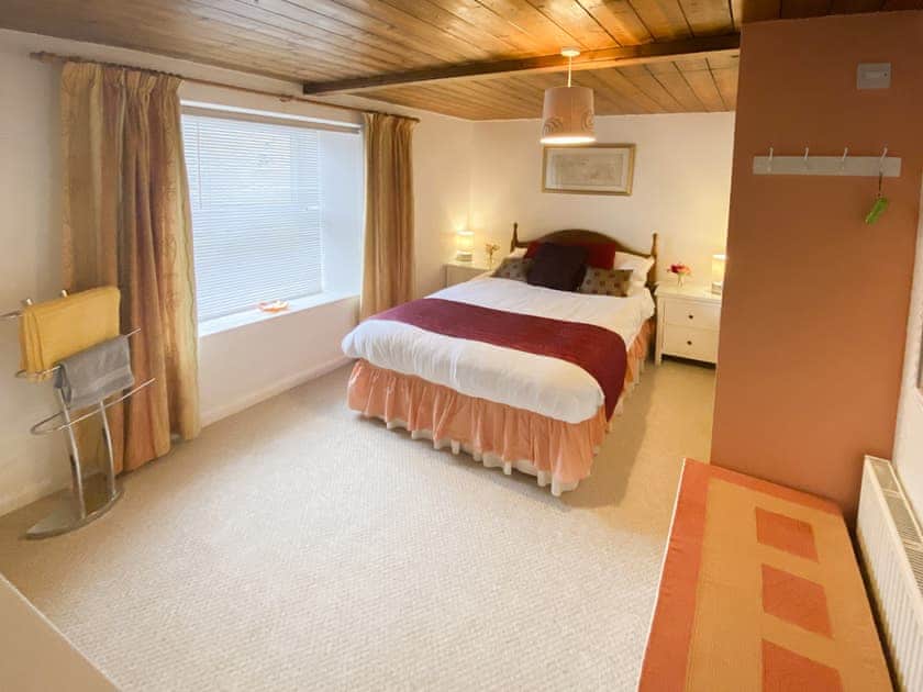 Large Double bedroom with en-suite  | Glen Cottage, Mickleton, near Barnard Castle