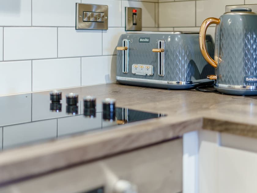 Kitchen | 4 Eastgate - Eastgate House Apartments, Andover