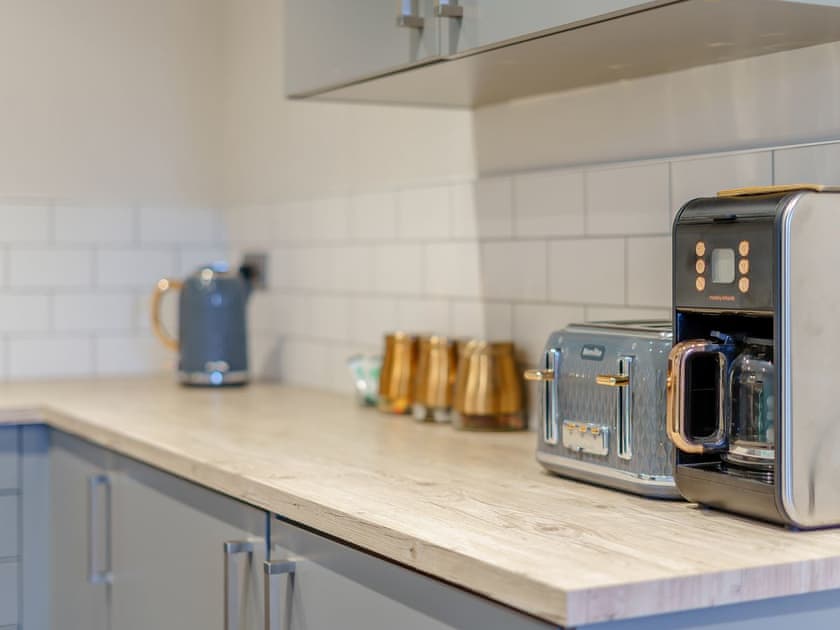 Kitchen | 6 Eastgate - Eastgate House Apartments, Andover