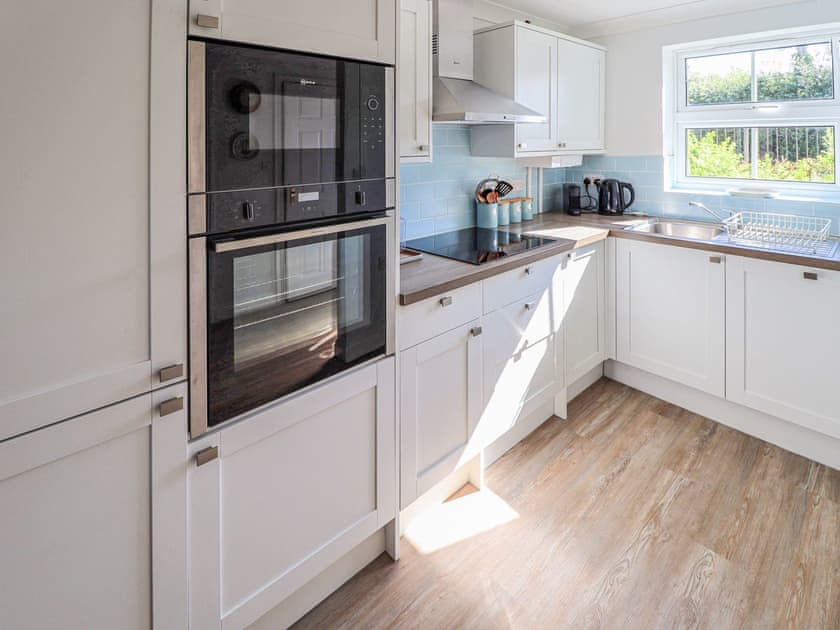 Kitchen | 28 Anchorage Way, East Cowes