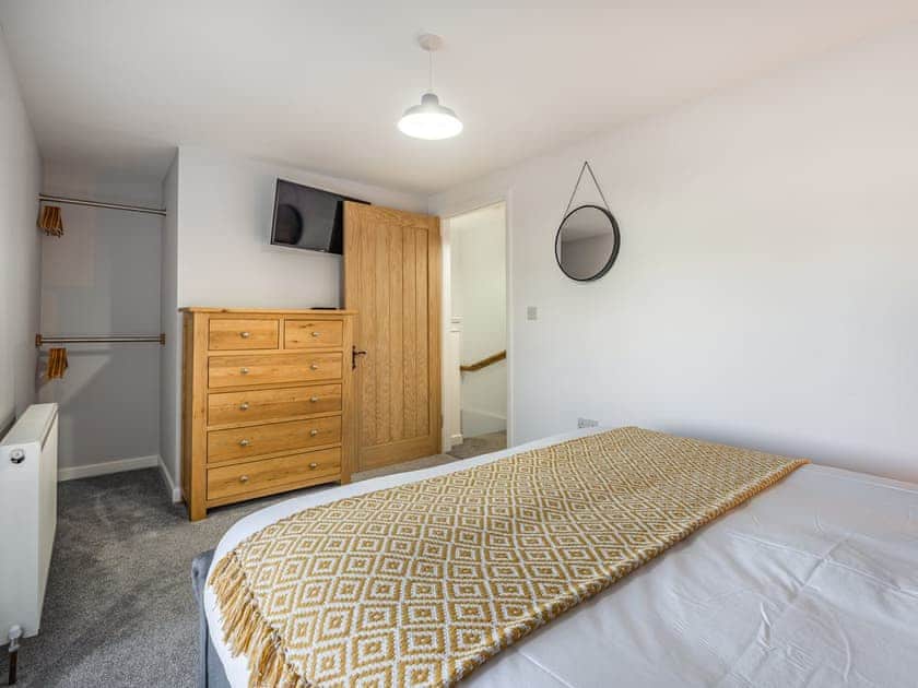 Double bedroom | The Hayloft - Cooks Castle Farm, Wroxall, near Ventnor