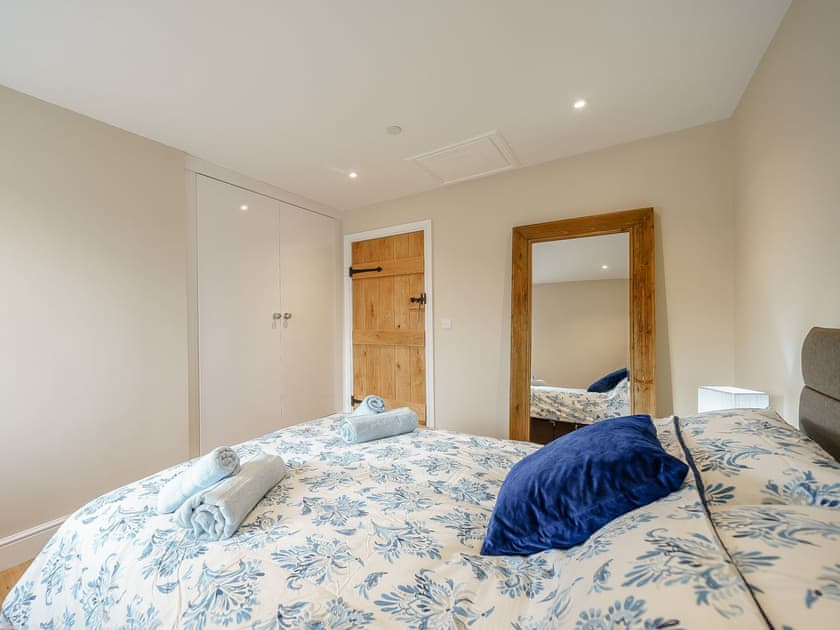 Open plan living space | Tyr Ywen Cottage, Llantilio Pertholey