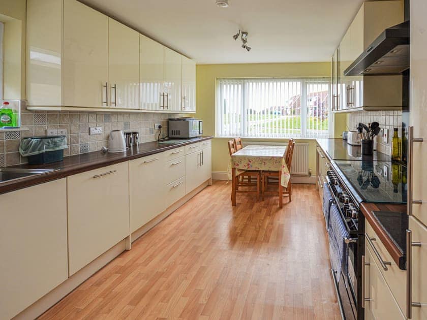Kitchen | Solent View, Seaview