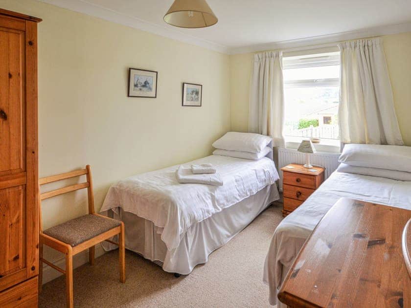 Twin bedroom | Solent View, Seaview