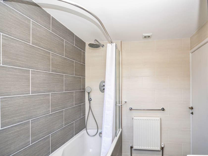 Bathroom | Pebble Cottage, Ventnor