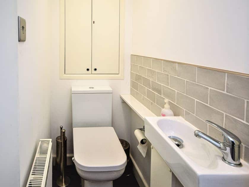 Bathroom | Pebble Cottage, Ventnor