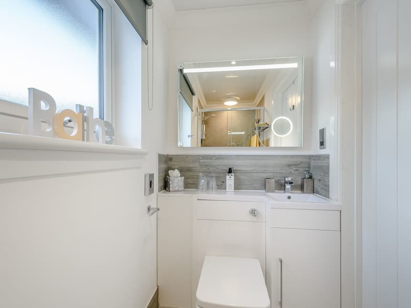 Shower room | Craigpark Lodge, Caldercruix, near Airdrie