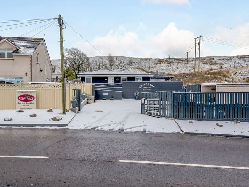 Exterior | Craigpark Lodge, Caldercruix, near Airdrie