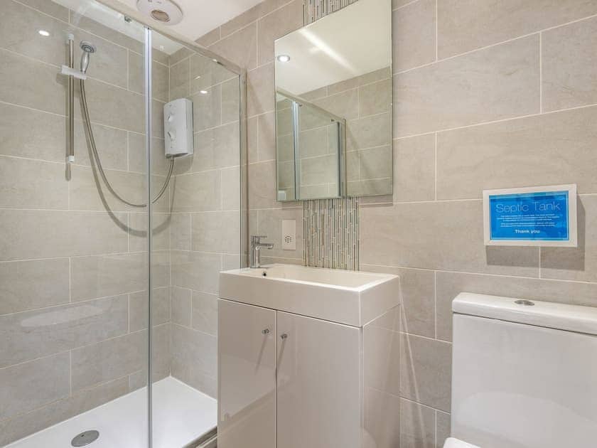 En-suite | Seascape - Anglesey Seaviews, Penrhos Feilw, near Trearddur Bay