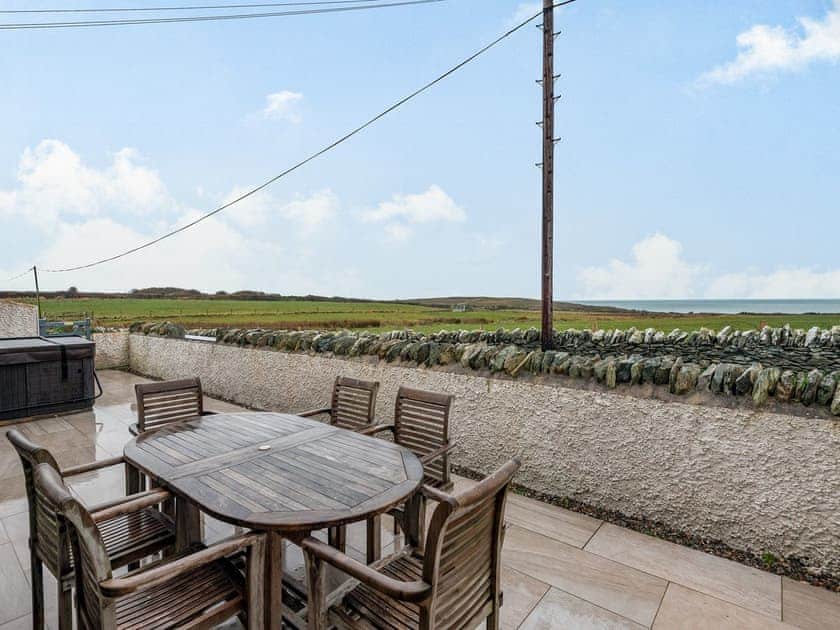 Sitting-out-area | Seascape - Anglesey Seaviews, Penrhos Feilw, near Trearddur Bay