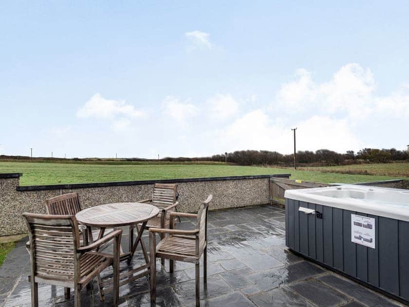 Hot tub | Primrose Cottage - Anglesey Seaviews, Penrhos Feilw, near Trearddur Bay