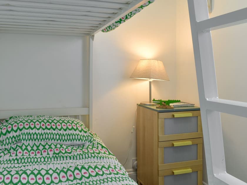 Bunk bedroom | 6 Middleway, PAR
