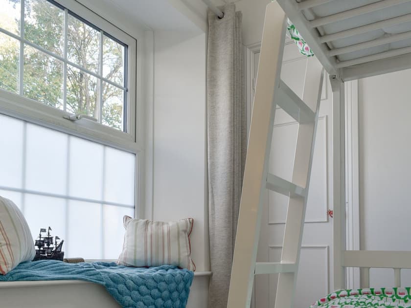 Bunk bedroom | 6 Middleway, PAR