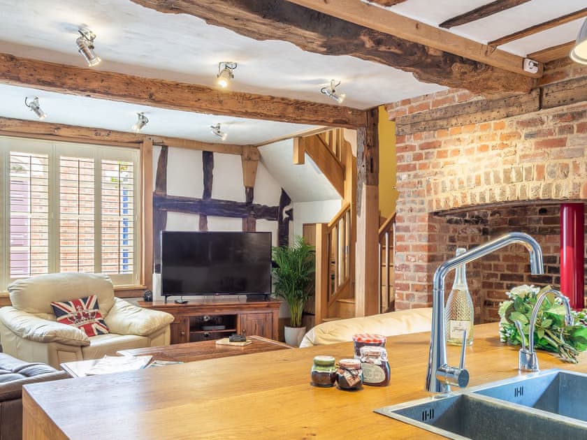 Open plan living space | White Lion Cottage, Hadleigh