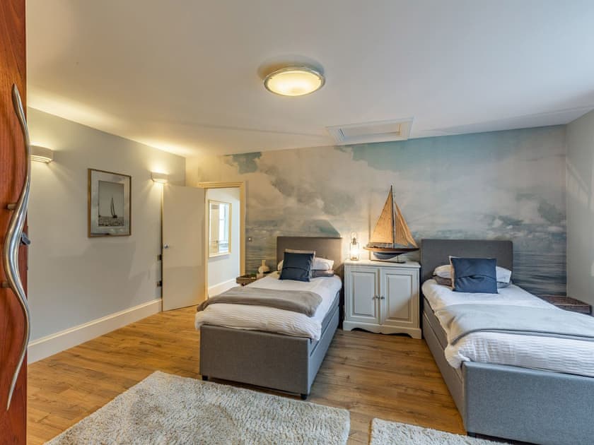 Twin bedroom | The Bath House, Cromer