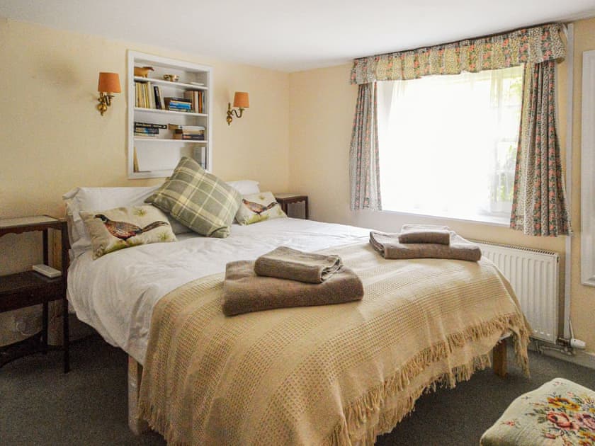 Double bedroom | Grove Cottage, Yarmouth