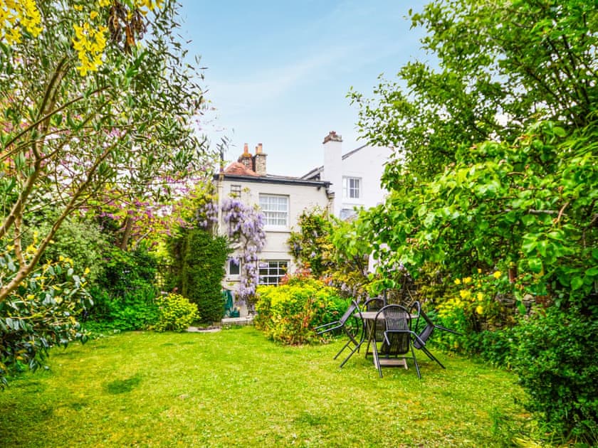 Garden | Grove Cottage, Yarmouth