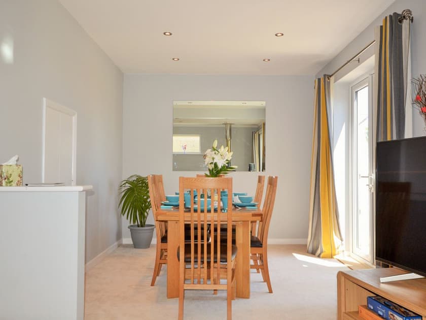 Dining room | Long Ledge, Bembridge