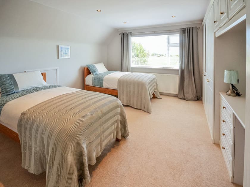 Twin bedroom | Long Ledge, Bembridge