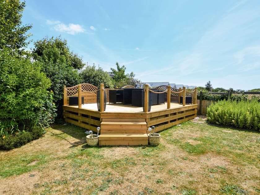 Decking | Long Ledge, Bembridge