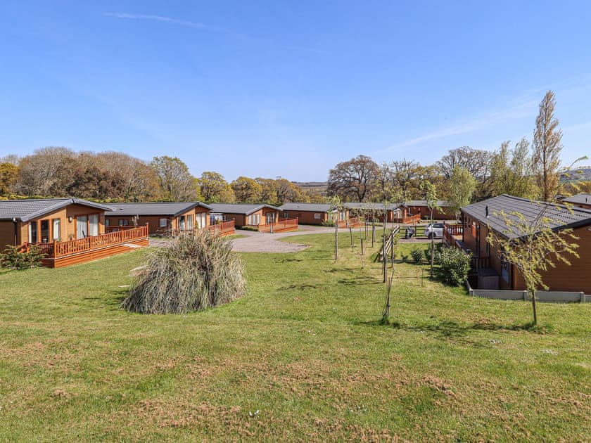 Setting | No 7 North - The Lodge and No 7 North Island Holidays, Ryde